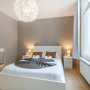 Appartement Cozy Nearby The Of, Oostende